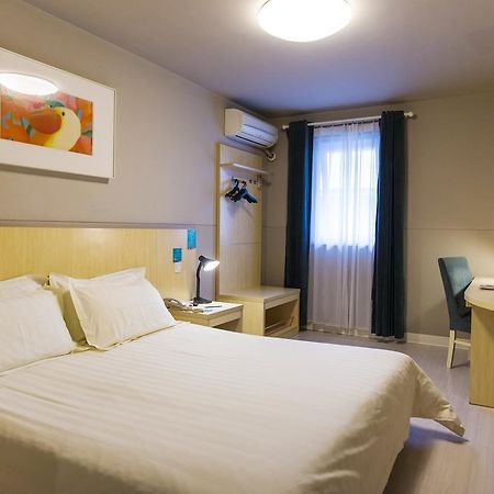 Jinjiang Inn Wuhan Zhonghua Road Hubu Alley מראה חיצוני תמונה