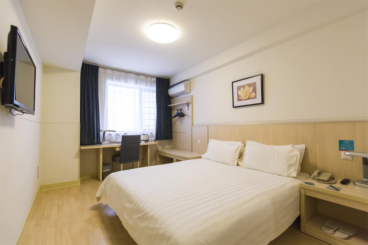Jinjiang Inn Wuhan Zhonghua Road Hubu Alley מראה חיצוני תמונה