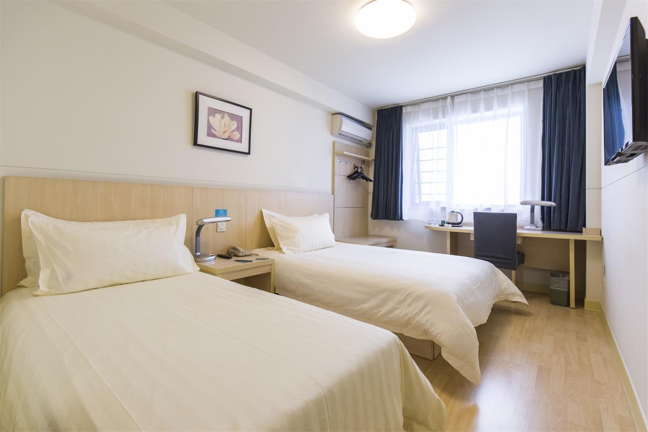 Jinjiang Inn Wuhan Zhonghua Road Hubu Alley מראה חיצוני תמונה